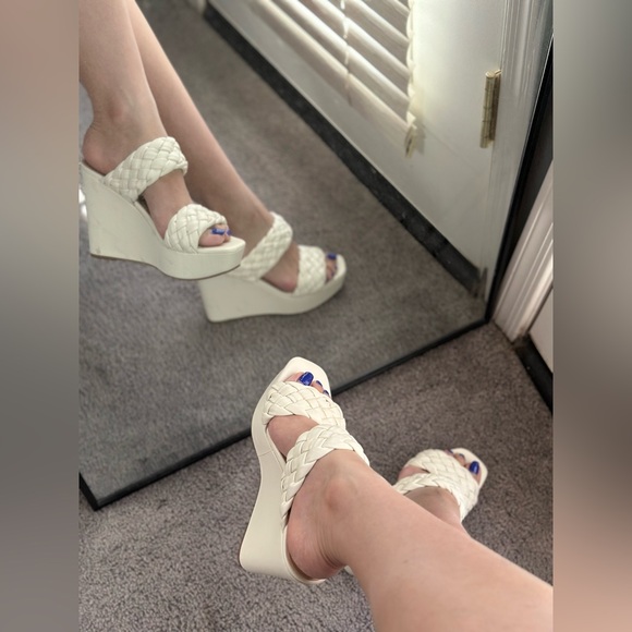 NESSIE WEDGE SANDALS - Picture 9 of 11